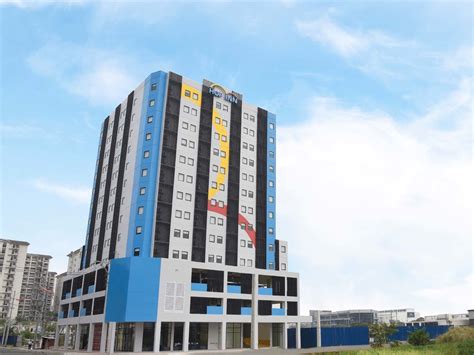 HOP INN Aseana City Manila .